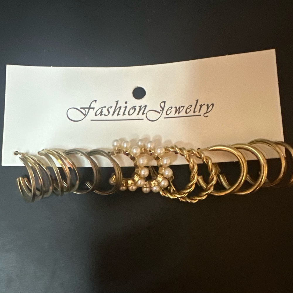 Earring set